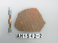 藏品(紅色夾砂陶片)的圖片